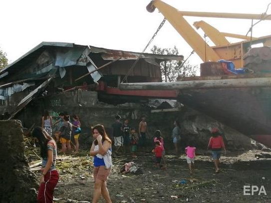 ﻿На Філіппінах кількість жертв тайфуну "Урсула" зросла до 28