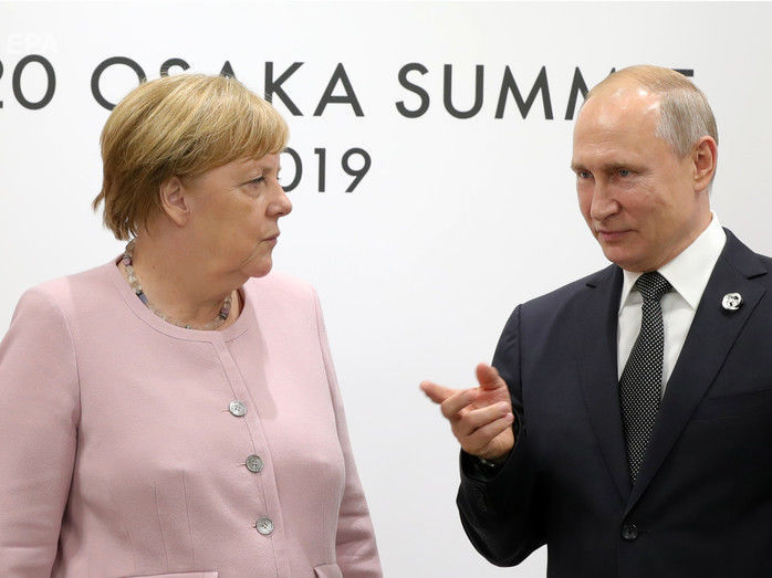 Меркель и Путин обсудили обмен удерживаемыми лицами между Украиной и ОРДЛО &ndash; Кремль