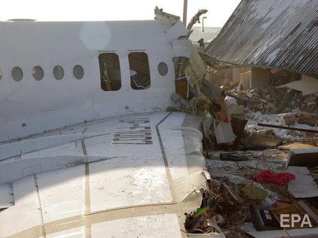 Утром 27 декабря в Казахстане потерпел крушение самолет Fokker 100 авиакомпании Bek Air