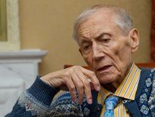 Записки бывшего подполковника КГБ: Многие офицеры КГБ упоминали о Евтушенко, но вопрос о вербовке обходили или даже отрицали