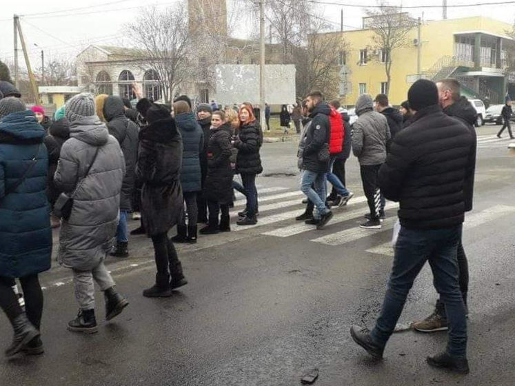 В Каховке второй день продолжаются протесты из-за убийства местного жителя