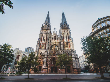 ﻿Показ мод у костелі Святого Миколая вирішили не проводити після реакції посла Польщі в Україні