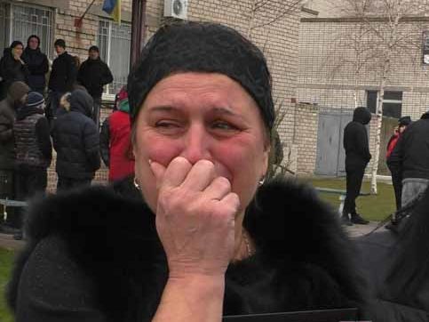 Убийство в Каховке. Мать жертвы рассказала, что ее сын в последнее время ссорился с подозреваемым экс-милиционером