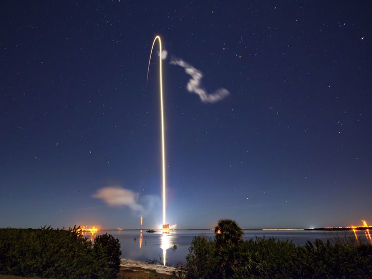 SpaceX вывела на орбиту еще 60 интернет-спутников Starlink