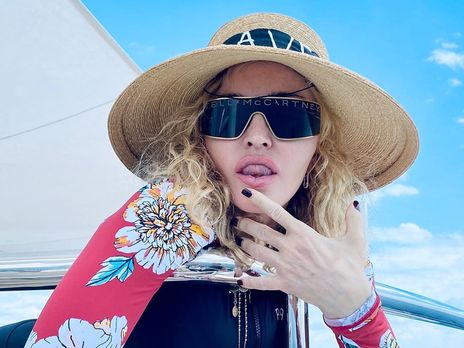 Мадонна показала, как отдыхает c детьми и бойфрендом