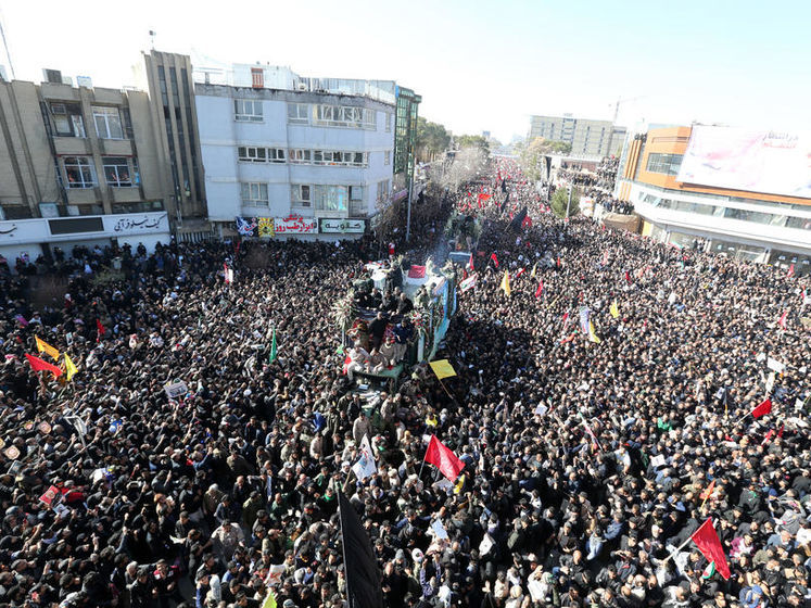 ﻿В Ірані на похороні Сулеймані загинуло 56 осіб, Зеленський поговорив із Помпео. Головне за день