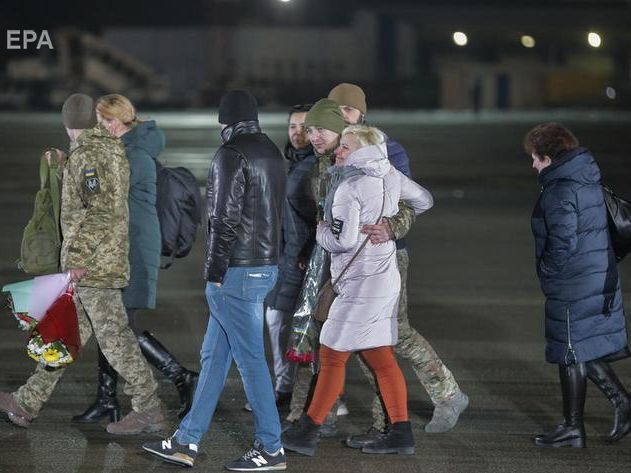 У 26 освобожденных во время обмена на Донбассе украинцев нет паспортов – Минветеранов