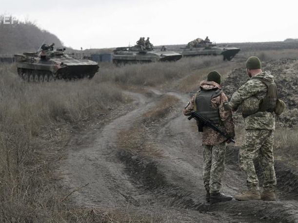 ﻿У штабі ООС уточнили, що 9 січня на Донбасі чотирьох українських військових було поранено, а один загинув