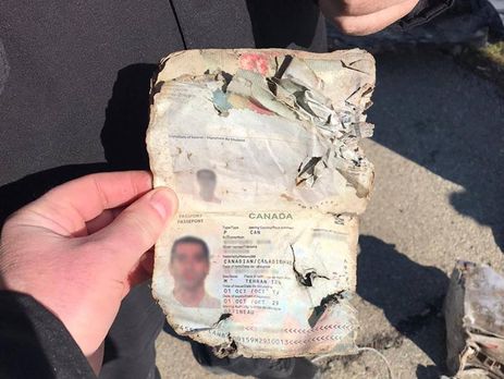 Обнародованы фото деталей разбившегося в Иране самолета МАУ, пробитых поражающими элементами ракеты. Фоторепортаж