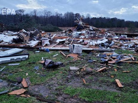 В США 11 человек стали жертвами сильных штормов и торнадо