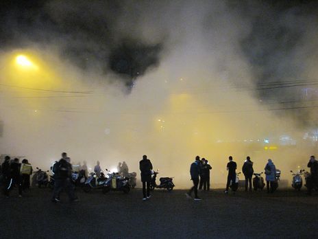 ﻿У Києві через прорив труби біля Ocean Plaza постраждало дев′ятеро осіб