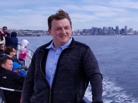 Фурса: ﻿Людям не подобаються високі зарплати посадовців і депутатів. Але правда така – або високі зарплати від держави, або конверти. Третього не дано