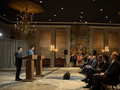 Зеленский и Трюдо обсудили идентификацию тел погибших в авиакатастрофе в Иране