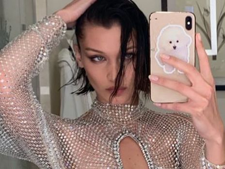 Хадид показала тело в прозрачном боди