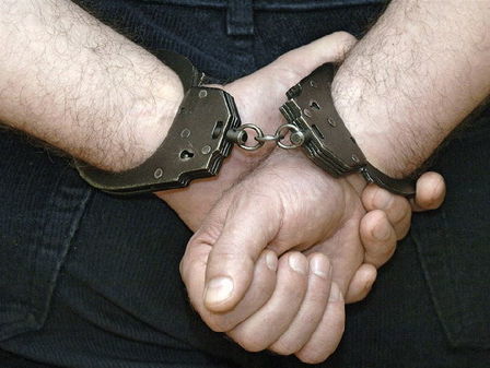 В Киеве осудили военнослужащего, который сдавал в ломбард имущество воинской части