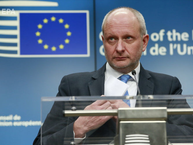 Евросоюз продолжит работать с украинским правительством независимо от отставки действующего состава – посол ЕС