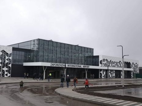 СБУ проводит обыски в аэропорту Запорожья