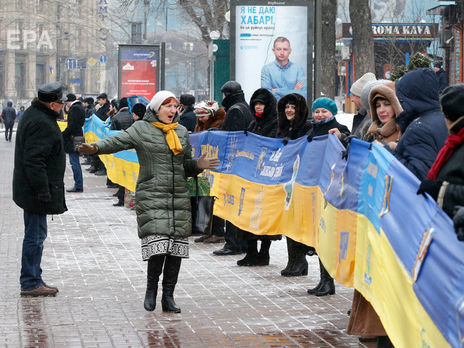 ﻿48% дорослих українців готові брати участь в акціях протесту – опитування
