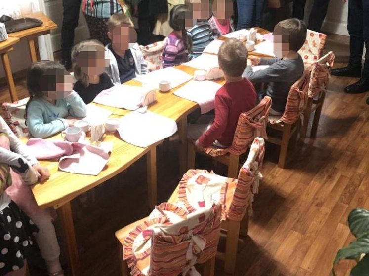 ﻿У Києві утримували 11 дітей у незаконному дитячому садку – поліція