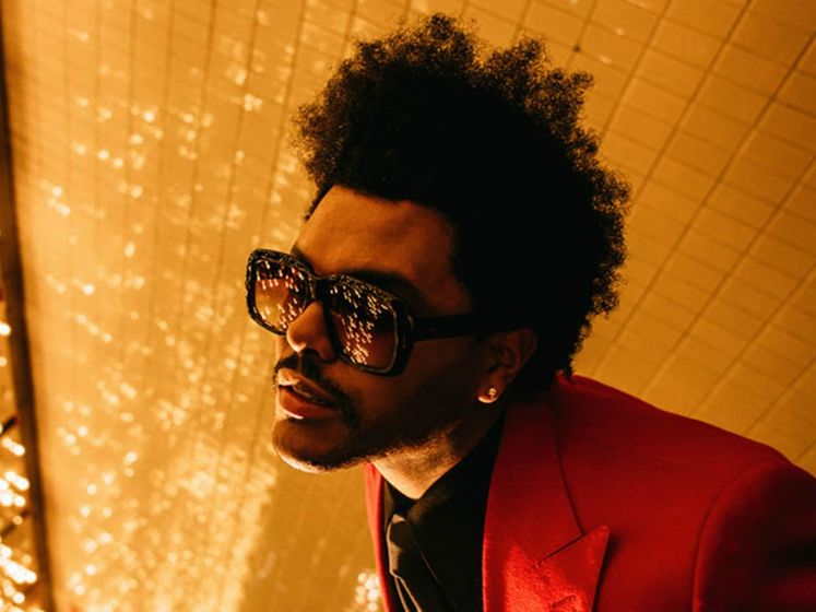 Blinding Lights. В новом клипе The Weeknd появился с окровавленным ртом. Видео