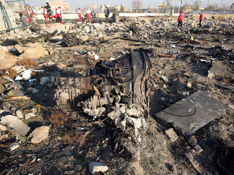 Тегеран примет решение по работе с черными ящиками сбитого самолета МАУ после возвращения делегации из Киева &ndash; СНБО