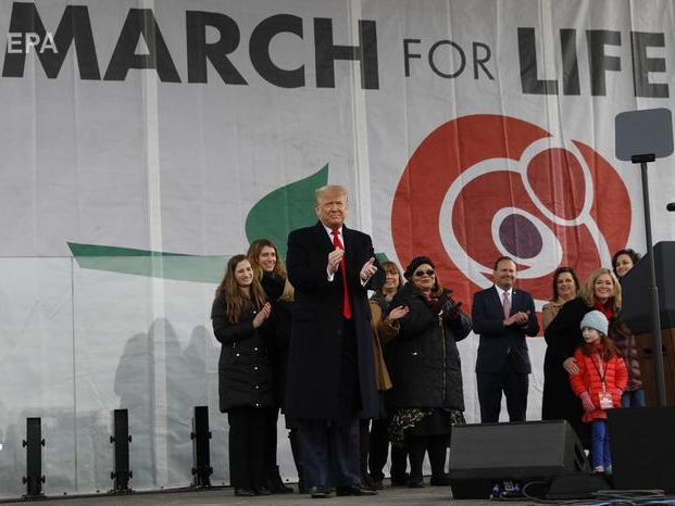 ﻿Трамп став першим президентом США, який відвідав марш проти абортів
