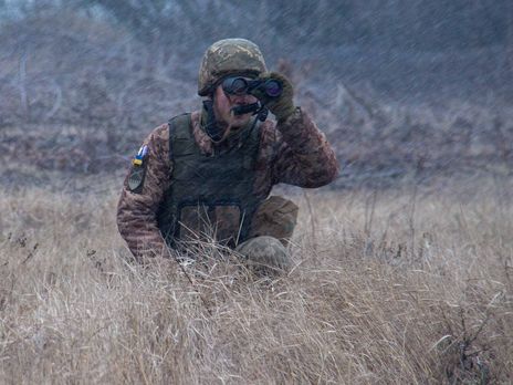 Сутки на Донбассе. 12 обстрелов, ранен один украинский военный – штаб ООС