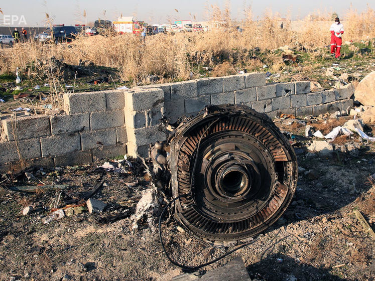 В парламенте Ирана заявили, что не будут передавать в Украину черные ящики сбитого самолета МАУ