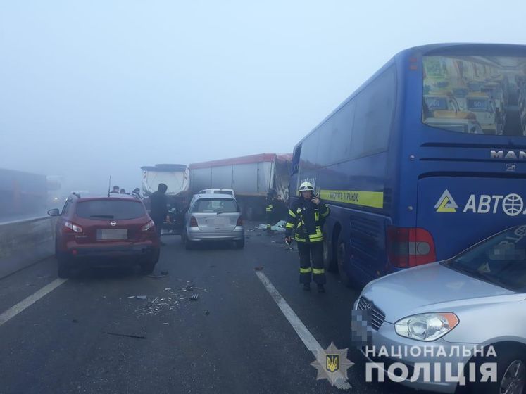 ﻿У ДТП в Одеській області зіткнулося 11 транспортних засобів, є загиблий