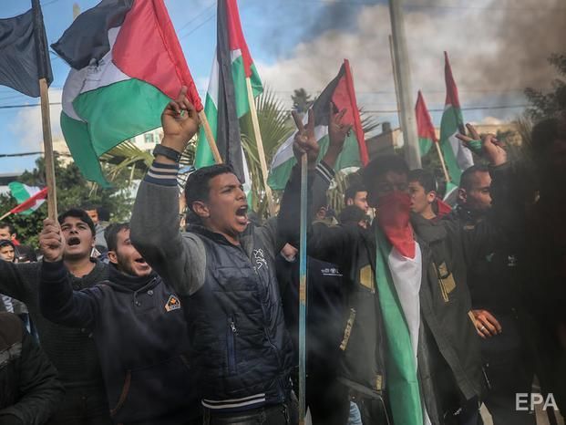﻿Палестинці вийшли на акції протесту через "угоду століття" Трампа
