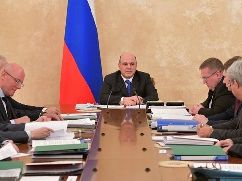 ﻿Сім'я нового прем'єра РФ володіє нерухомістю загальною вартістю 3 млрд руб. – Навальний