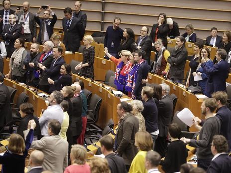 Европарламент одобрил соглашение о Brexit
