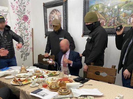 Главе Фонда госимущества предложили взятку в $5 млн за назначение директора Одесского припортового завода – НАБУ