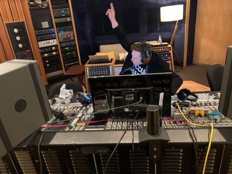 ﻿“Не сумнівайся у своїх силах“. Маск записав пісню в електронному жанрі