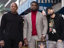 ﻿50 Cent здобув іменну зірку на Алеї слави в Голлівуді. Фоторепортаж