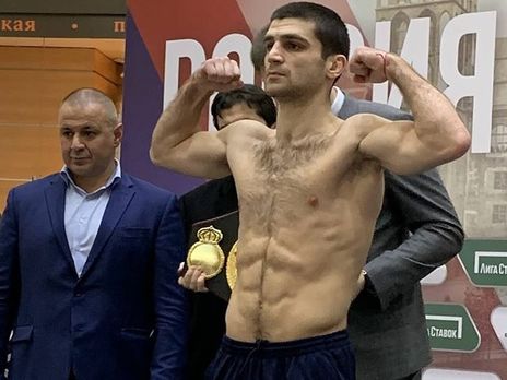 Украинец Чухаджян в бою с россиянином завоевал пояс WBA International