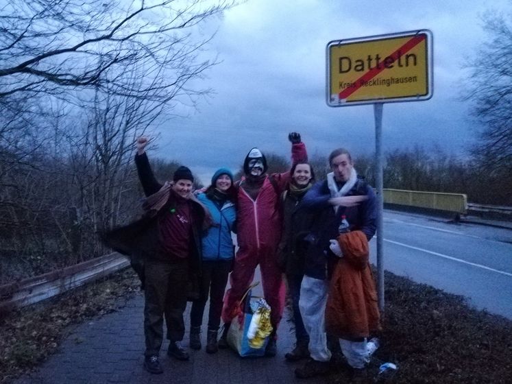 Экоактивисты захватили угольную электростанцию на западе Германии