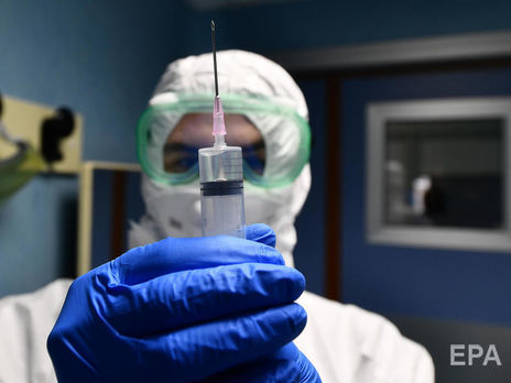 Врачу из Уханя, который одним из первых рассказал о новом вирусе и сам заболел, угрожала полиция