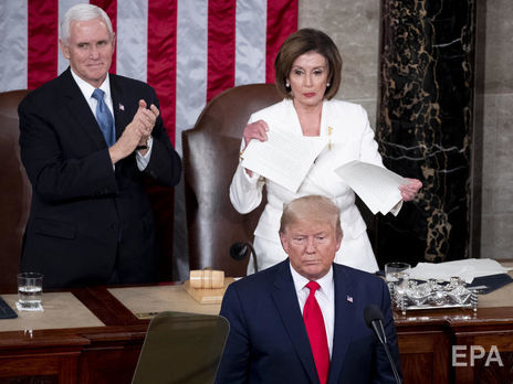 Трамп выступил в Конгрессе. Спикер Пелоси демонстративно порвала текст его речи. Видео