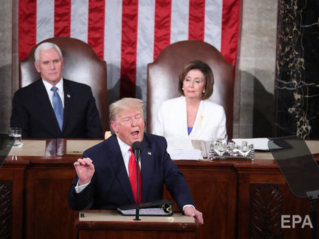 ﻿Відмова від рукостискання та розірвані папери. Чому виник конфлікт Пелосі і Трампа в Конгресі