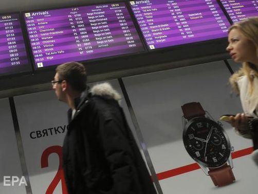 Особых мер в аэропортах нет, чтобы не сеять панику. Если у пассажира температура, его проверят дополнительно – Минздрав Украины