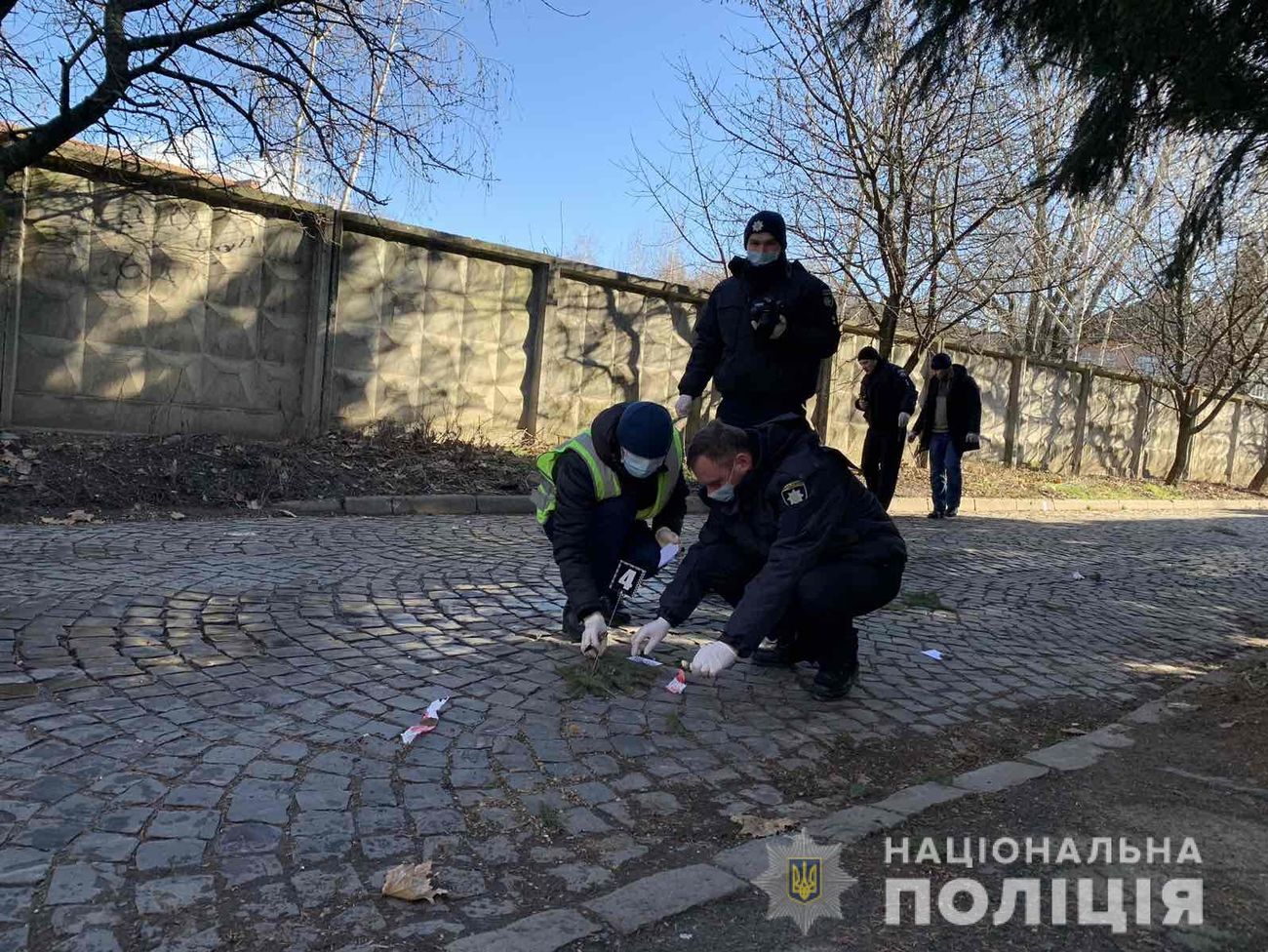 Очевидцы сняли на видео перестрелку в Мукачево. Ранен человек из окружения  экс-нардепа Ланьо