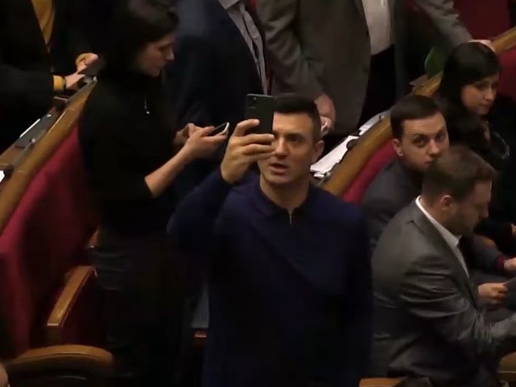 ﻿Тищенко занадто захопився записом відео для Instagram і не встиг проголосувати. Відео