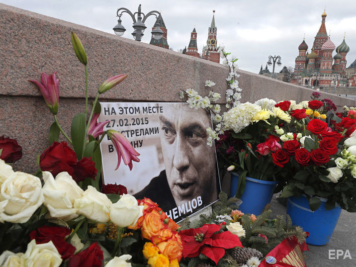 Площадь перед посольством России в Праге переименуют в честь Немцова