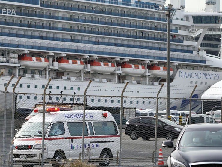 ﻿Коронавірус на круїзному лайнері біля берегів Японії. У МЗС повідомили, що інфіковано українця