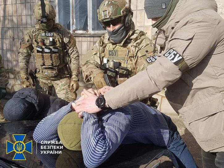 В Ровно активиста, боровшегося против незаконной добычи янтаря, хотели подорвать гранатами – СБУ