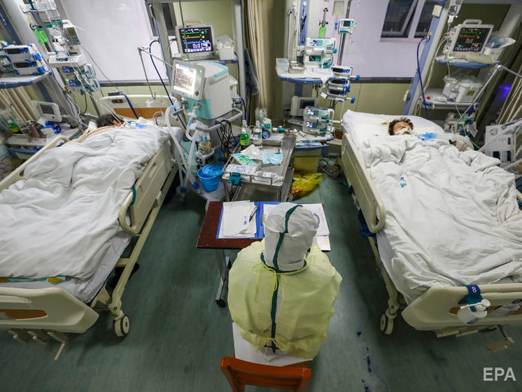 Протягом доби від коронавірусу в Китаї померло 108 осіб, кількість померлих перевищила тисячу