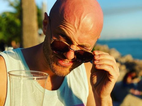 Яма сбрил бороду, но оставил усы