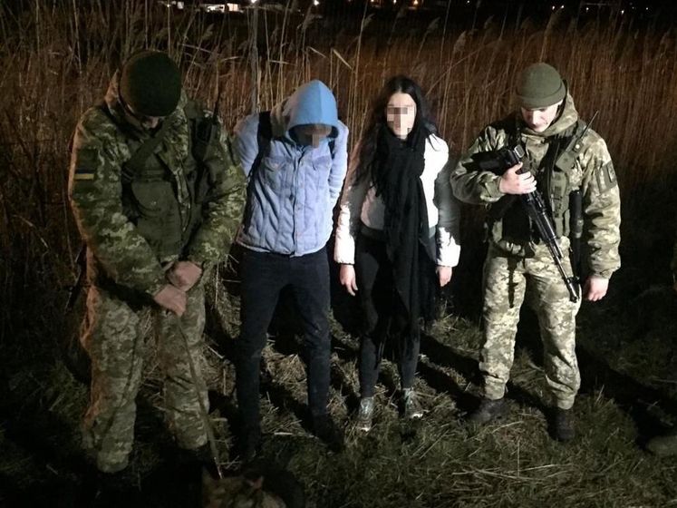 20-летний украинец и 15-летняя гражданка Польши хотели незаконно пересечь границу, чтобы отпраздновать в Украине День святого Валентина – ГПСУ
