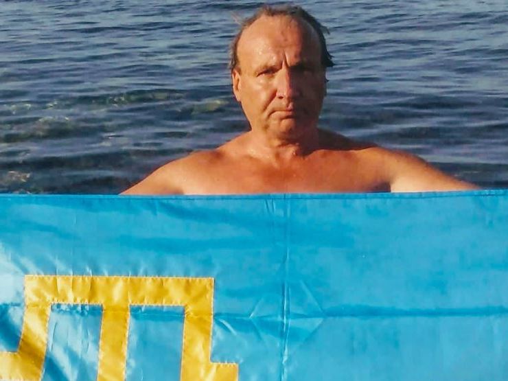 Пловец-марафонец Софяник попросил Зеленского помочь ему покинуть Крым